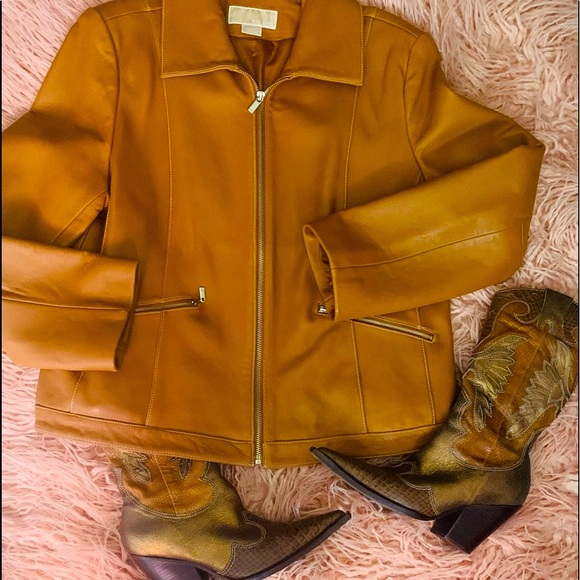 Michael Kor - Picture 10 of 11